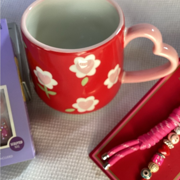 NO MYSTERY HERE! 3 Piece Celebrate Yourself! Coffee mug, nail set & keychain NWT - Picture 3 of 6